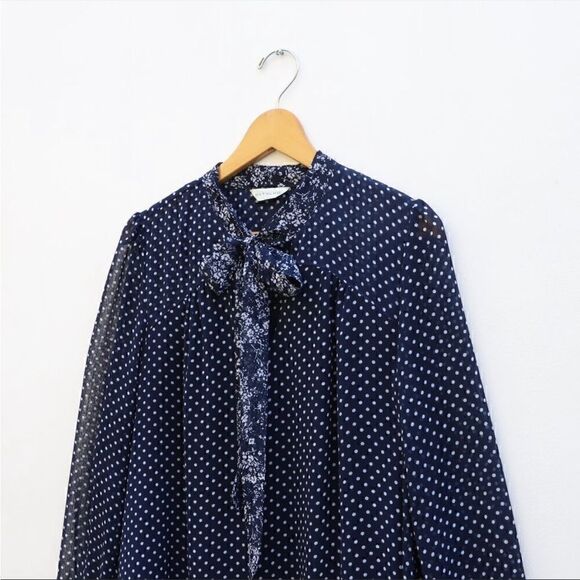 11.1.Tylho blue Isla polka dot tie neck shift dress - Picture 4 of 10